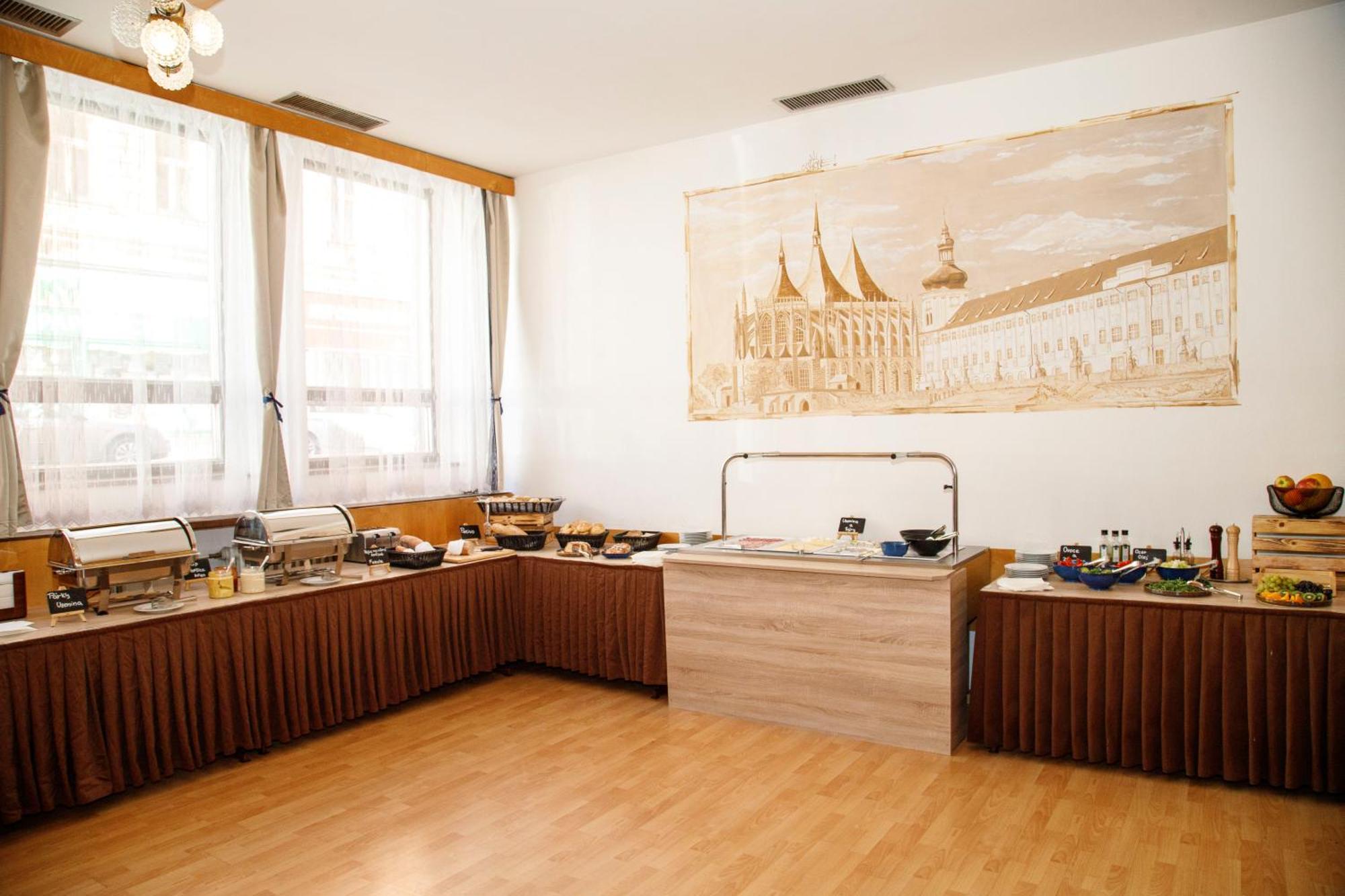 Lh Hotel Medinek Old Town Kutná Hora Eksteriør billede