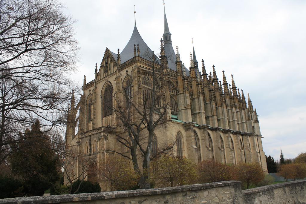 Lh Hotel Medinek Old Town Kutná Hora Eksteriør billede