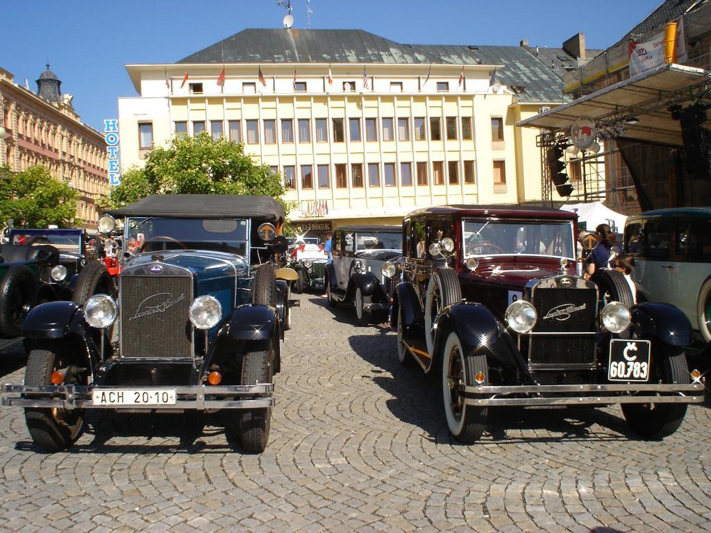 Lh Hotel Medinek Old Town Kutná Hora Eksteriør billede
