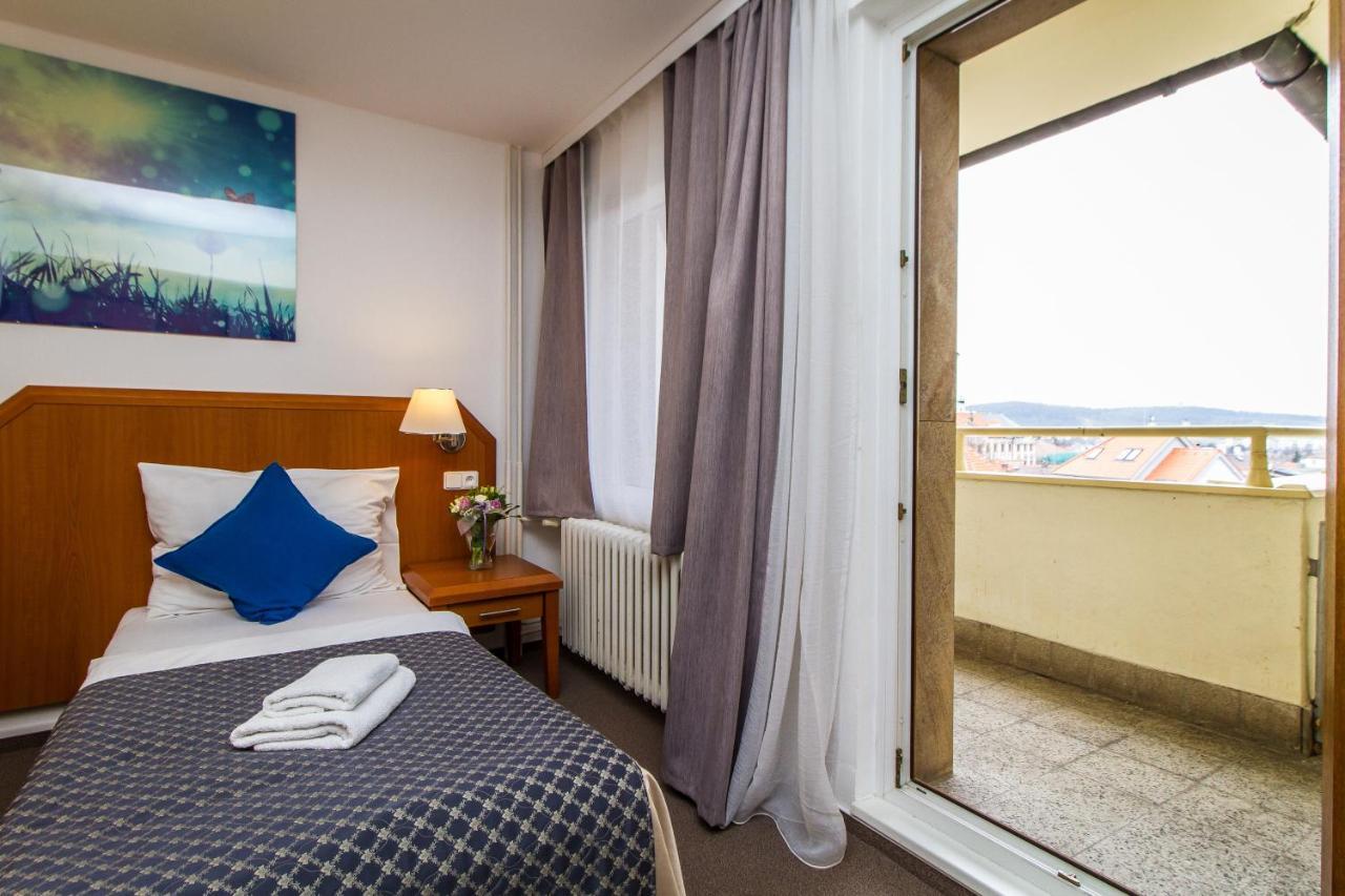 Lh Hotel Medinek Old Town Kutná Hora Eksteriør billede